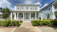Building Photo - 4 bedroom, 3.5 bath