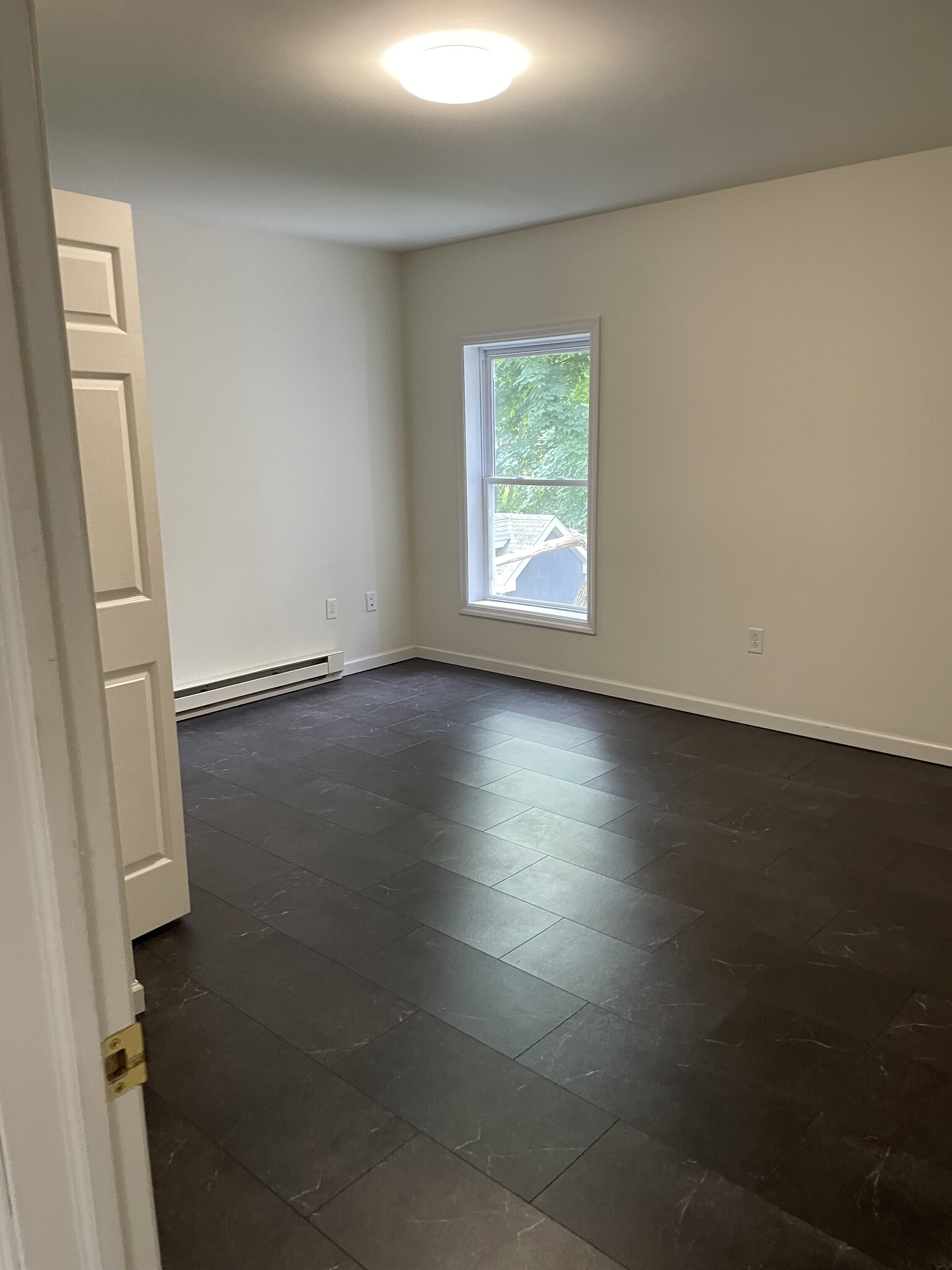 Building Photo - 120 Chambers Aly