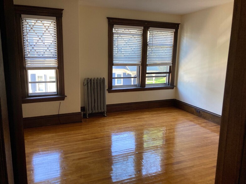 Building Photo - 23 Freeland St