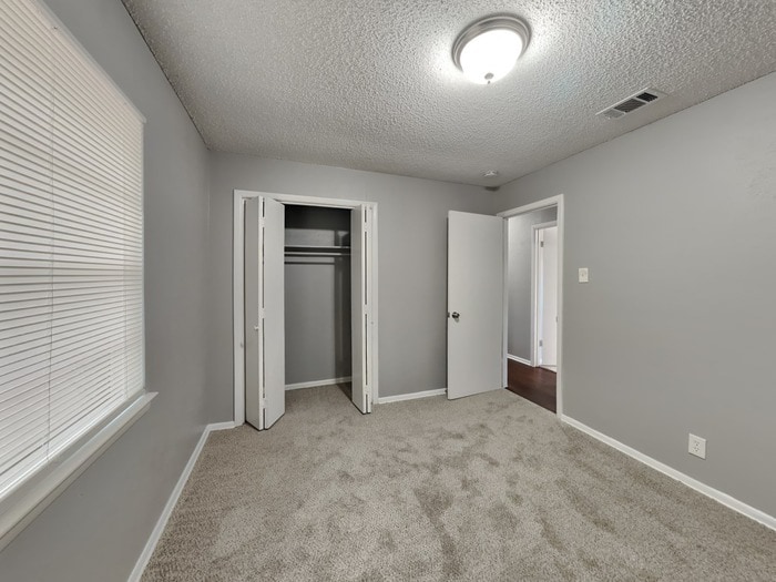 Building Photo - 6028 Harrison Way