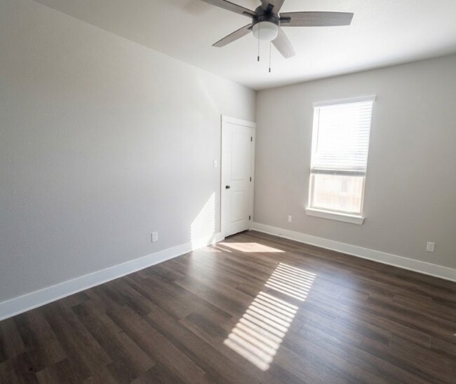 Building Photo - AVAILABLE NOW; APPLY TODAY ON OUR WEBSITE!!!