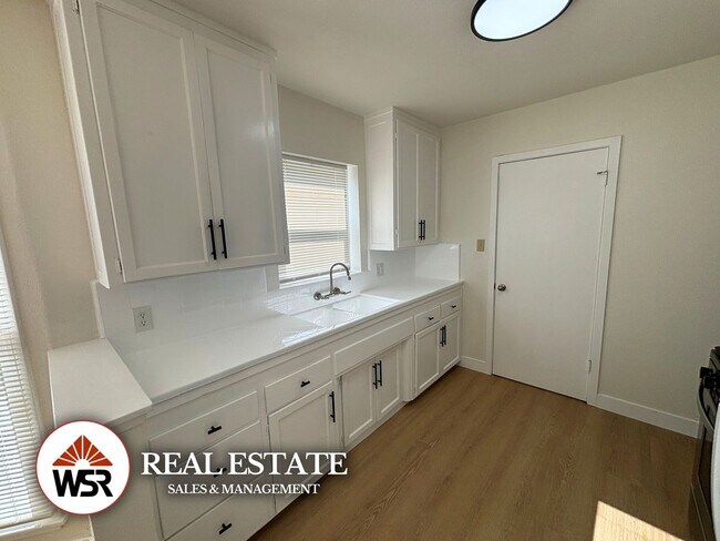 Building Photo - Fully Renovated 3BD/1.5BA House | Eucalyptus Ave, Moreno Valley