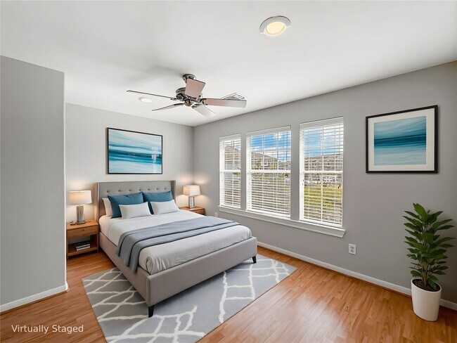 Building Photo - 1762 Lakeside Enclave Dr