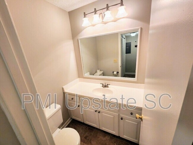 Building Photo - 3106 Bethel Rd