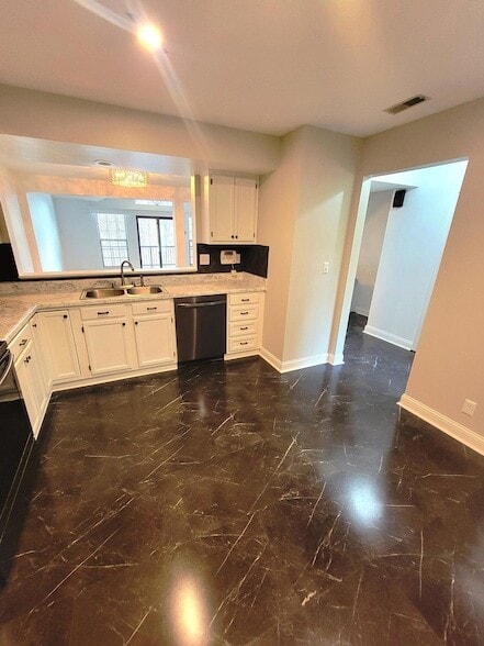 Building Photo - 1608 Shady Cove Ln