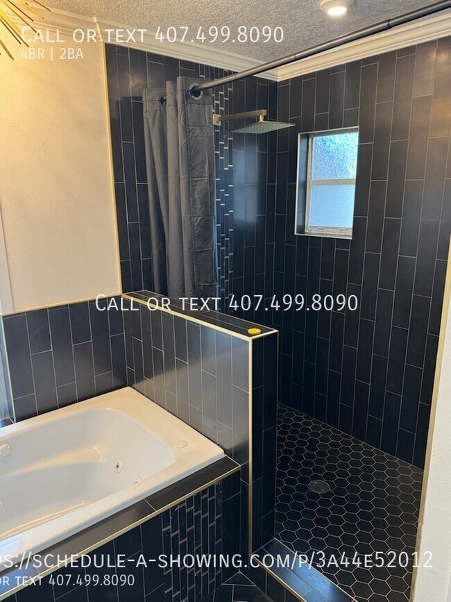 Building Photo - 3 Wooden Shoe Ln