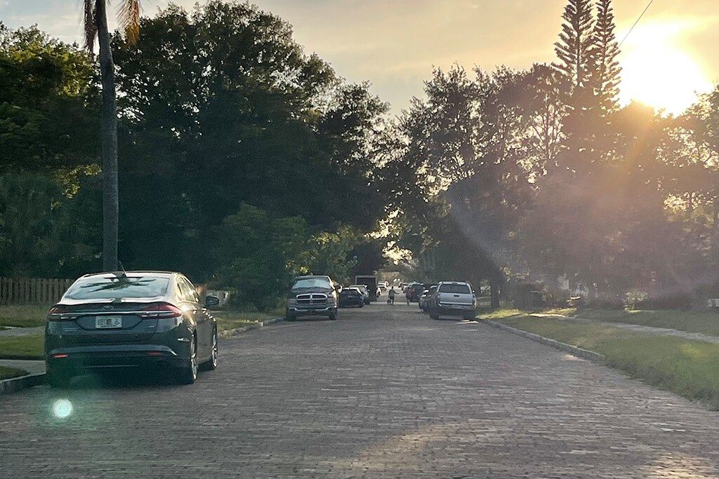 Take a walk through the peaceful neighborhood - 4520 Burlington Ave N