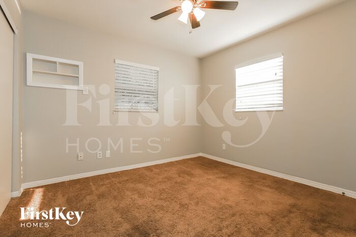 Building Photo - 5860 Cedar St NE