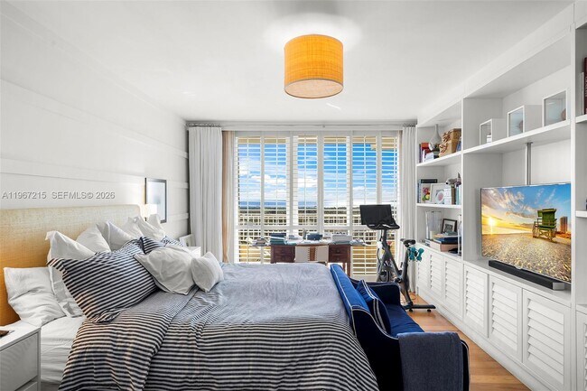 Building Photo - 789 Crandon Blvd