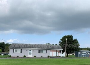 Building Photo - 13103 Goldizen Ln