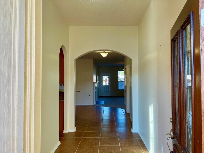 Building Photo - 17810 Serene Shore Dr