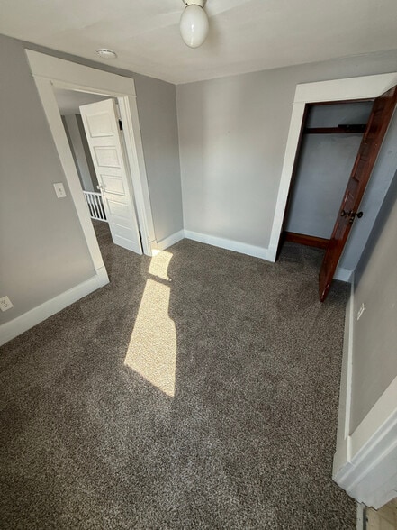 Building Photo - 110 Markwith Ave