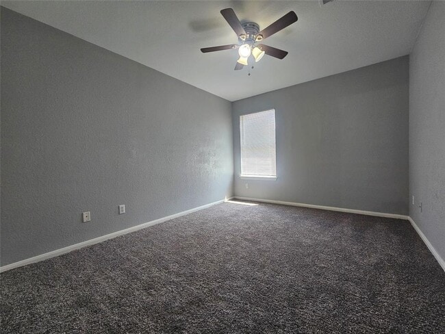 Building Photo - 164 Ashwood N