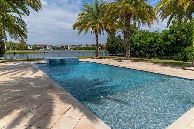 Building Photo - 13125 Casabella Dr