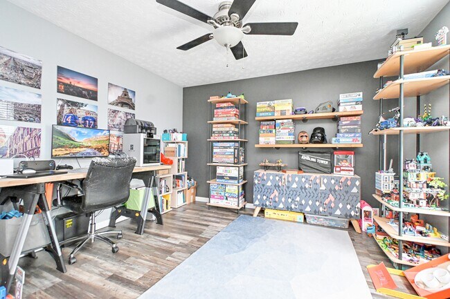 Building Photo - 5469 Fairford Ct
