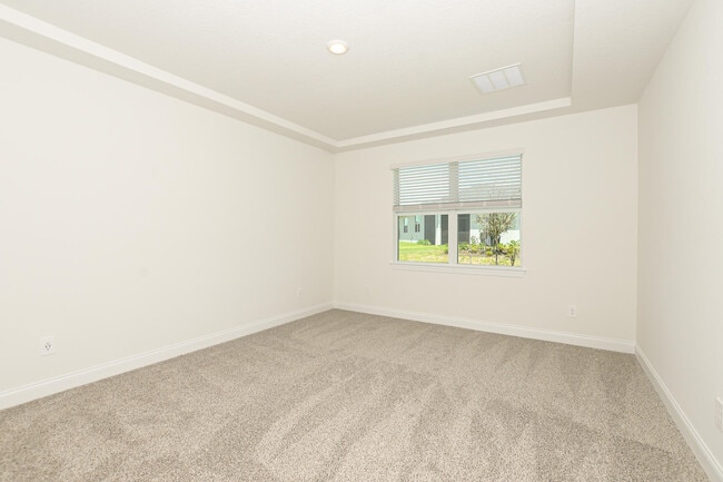 Building Photo - 9062 Dahlia Cir