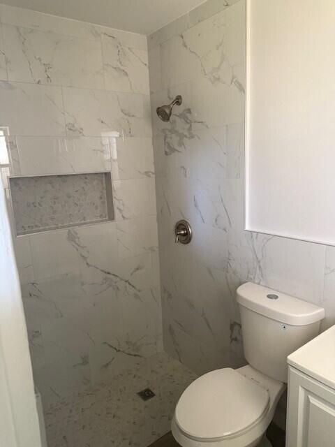 Building Photo - 1384 Riverside Cir