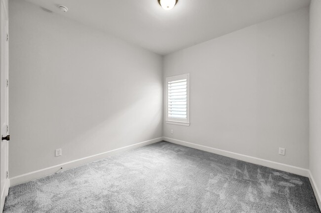 Building Photo - 32336 Noble Crk Dr