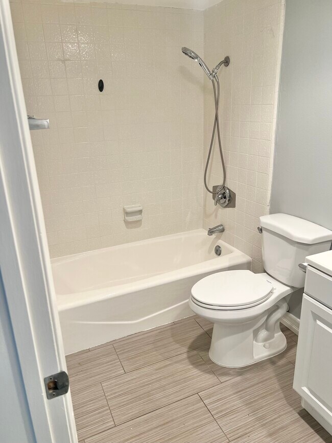 Building Photo - 27802 Alfabia