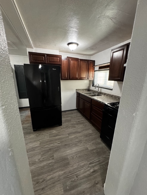 Building Photo - 16828 E St