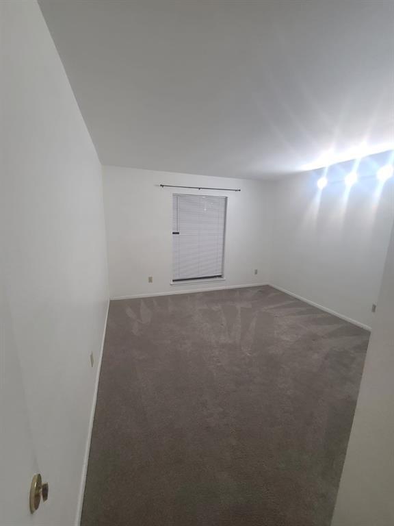 Building Photo - 8529 Hearth Dr