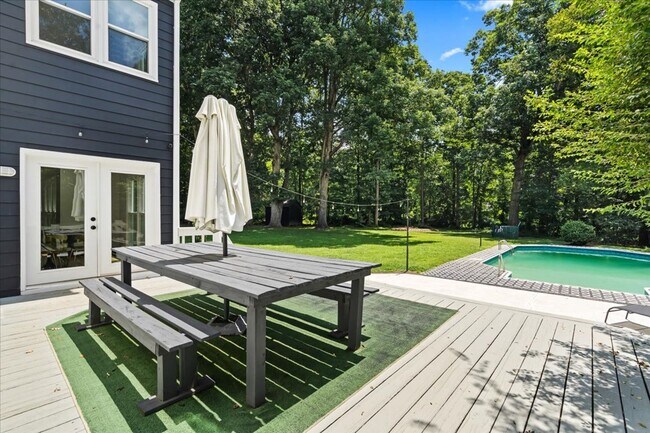 Building Photo - 11917 Shady Oak Ct