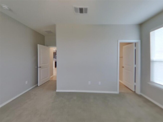 Building Photo - 153 Ella Marie Cir