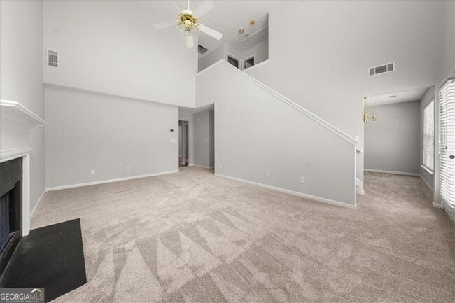 Building Photo - 1424 Gates Cir SE