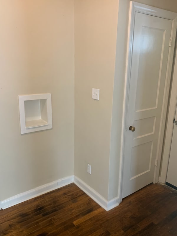 Building Photo - 302 Kent Rd