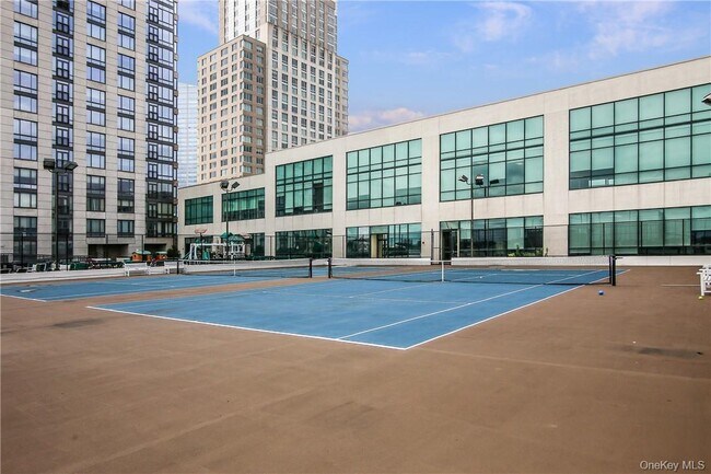 Building Photo - 10 City Pl