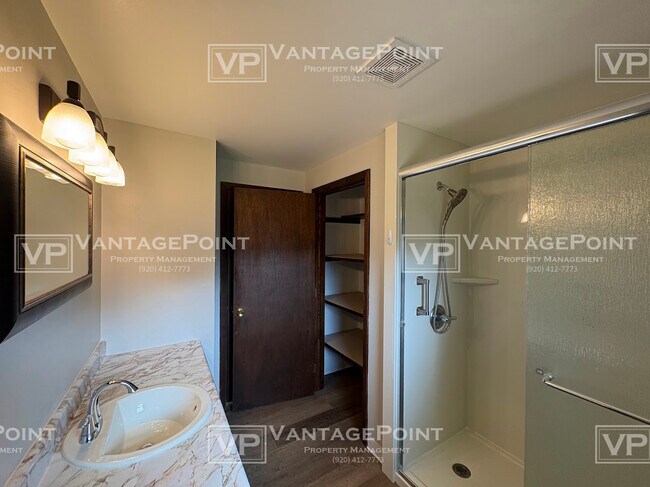 Building Photo - 1217 Driftwood Dr