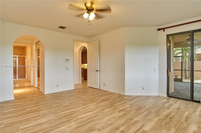 Building Photo - 2707 Center Ct Dr