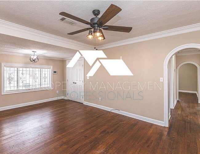 Building Photo - Spacious and full of character!