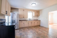 Building Photo - 728 Franklin St