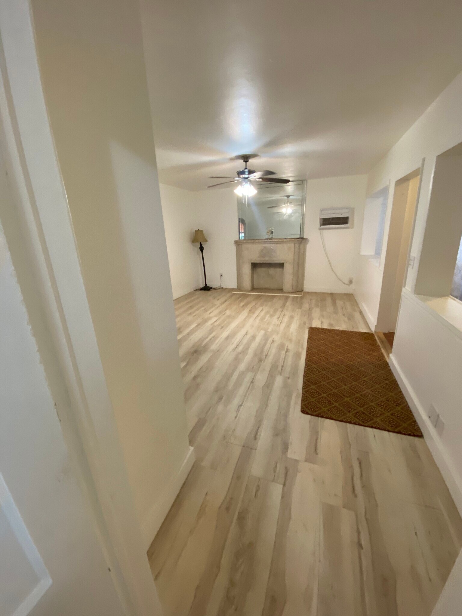 Building Photo - 1588 NE 110th St