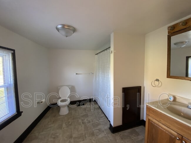 Building Photo - 2764 Heidlersburg Rd