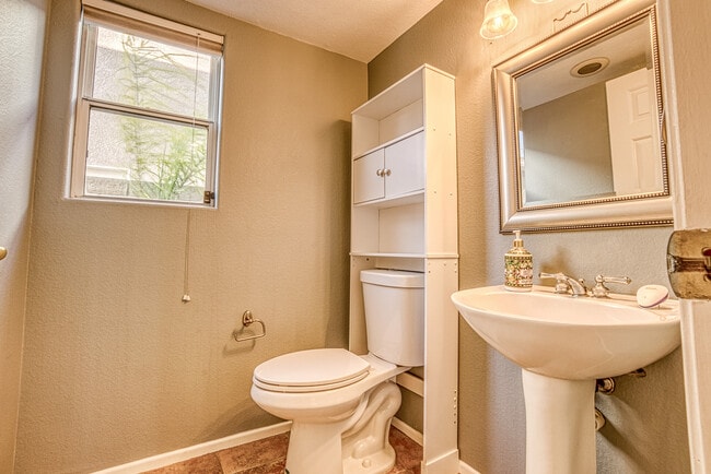 Building Photo - 25624 Wordsworth Ln