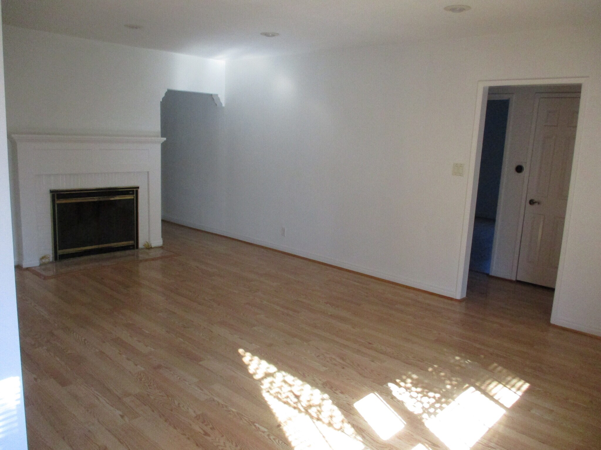 Building Photo - 18649 Chase St