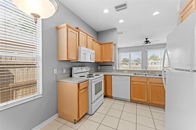 Building Photo - 8420 Deer Chase Dr