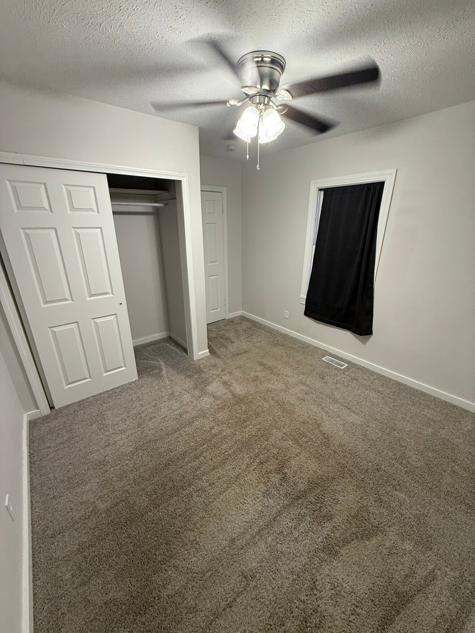 Building Photo - 3212 S Palmer St