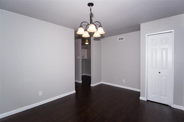 Building Photo - 2813 Ripplewood Dr