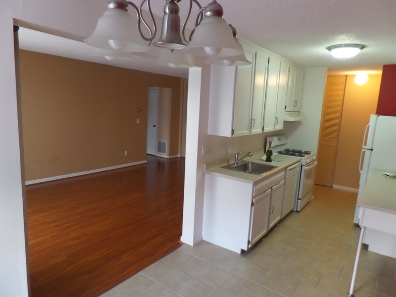 Kitchen and Living Room - 37 S Quinsigamond Ave