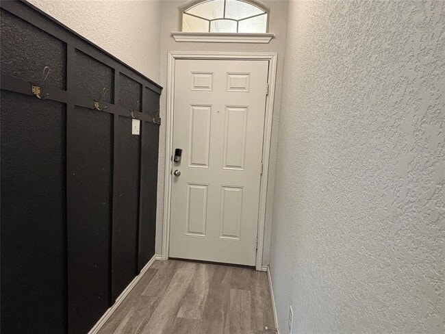 Building Photo - 111 Lillian Dr