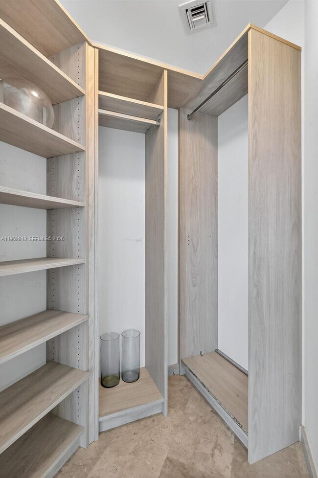 Building Photo - 88 SW 7th St