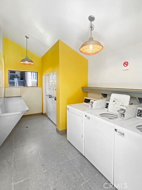 Building Photo - 25611 Quail Run