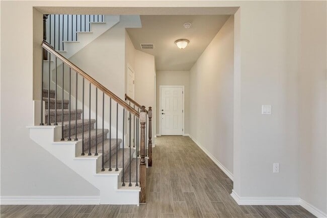 Building Photo - 14202 McCoy Lp
