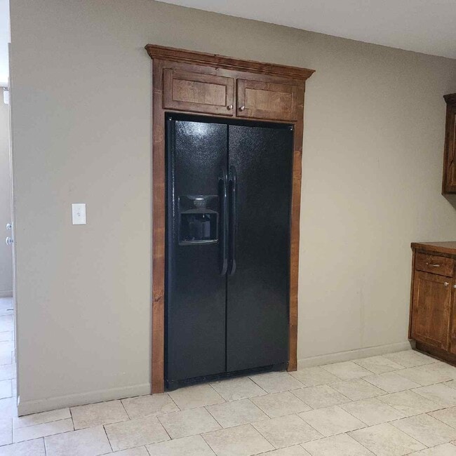 Building Photo - 524 W Gay St