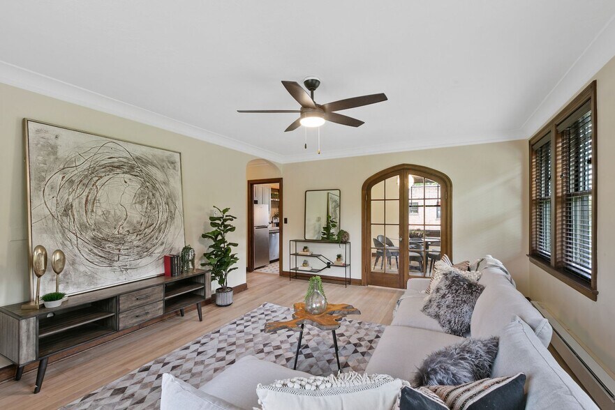 Interior Photo - Fully Renovated Charm!