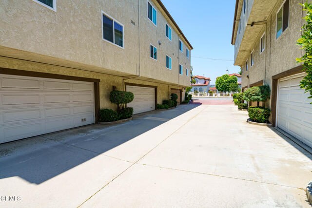 Building Photo - 522 S Ynez Ave