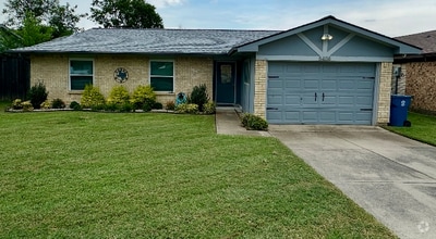 Building Photo - 5408 Queen Ct